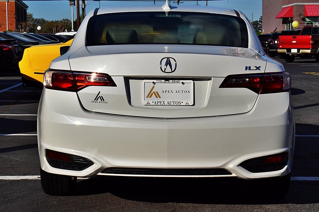 2017 Acura ILX Base photo 4