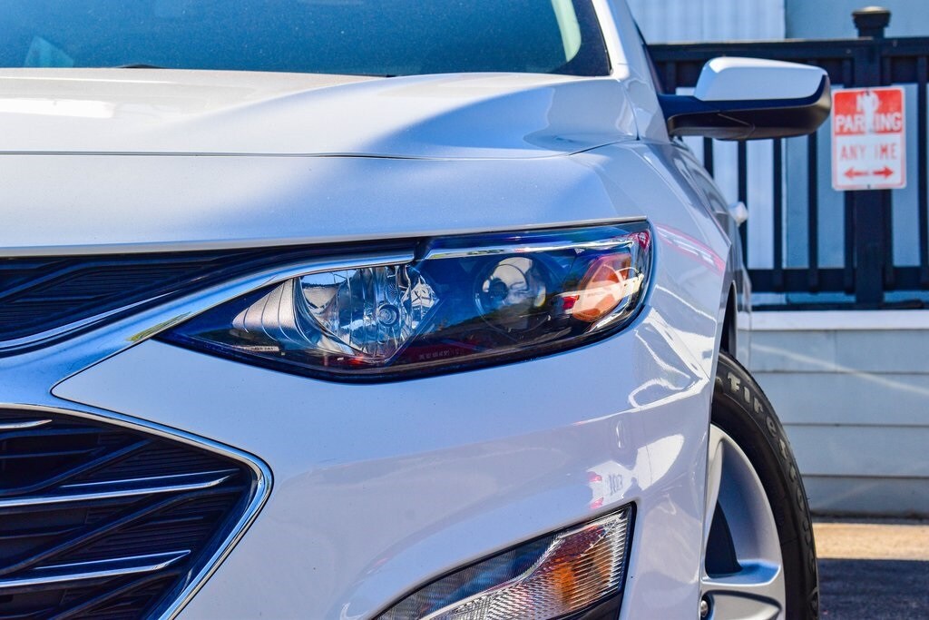 2024 Chevrolet Malibu 1LT photo 4