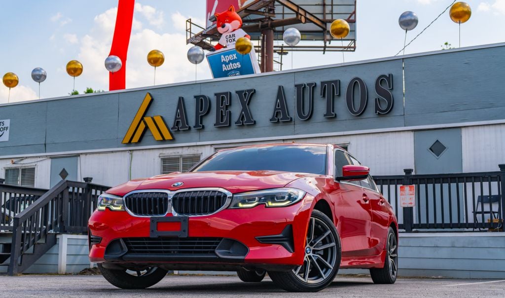 2020 BMW 3 Series 330i xDrive Sedan's photo