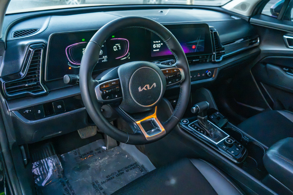 2023 Kia Sportage EX - Photo 6