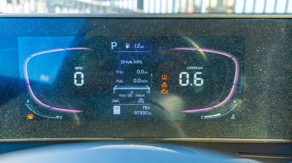 2023 Kia Sportage EX - Photo 25