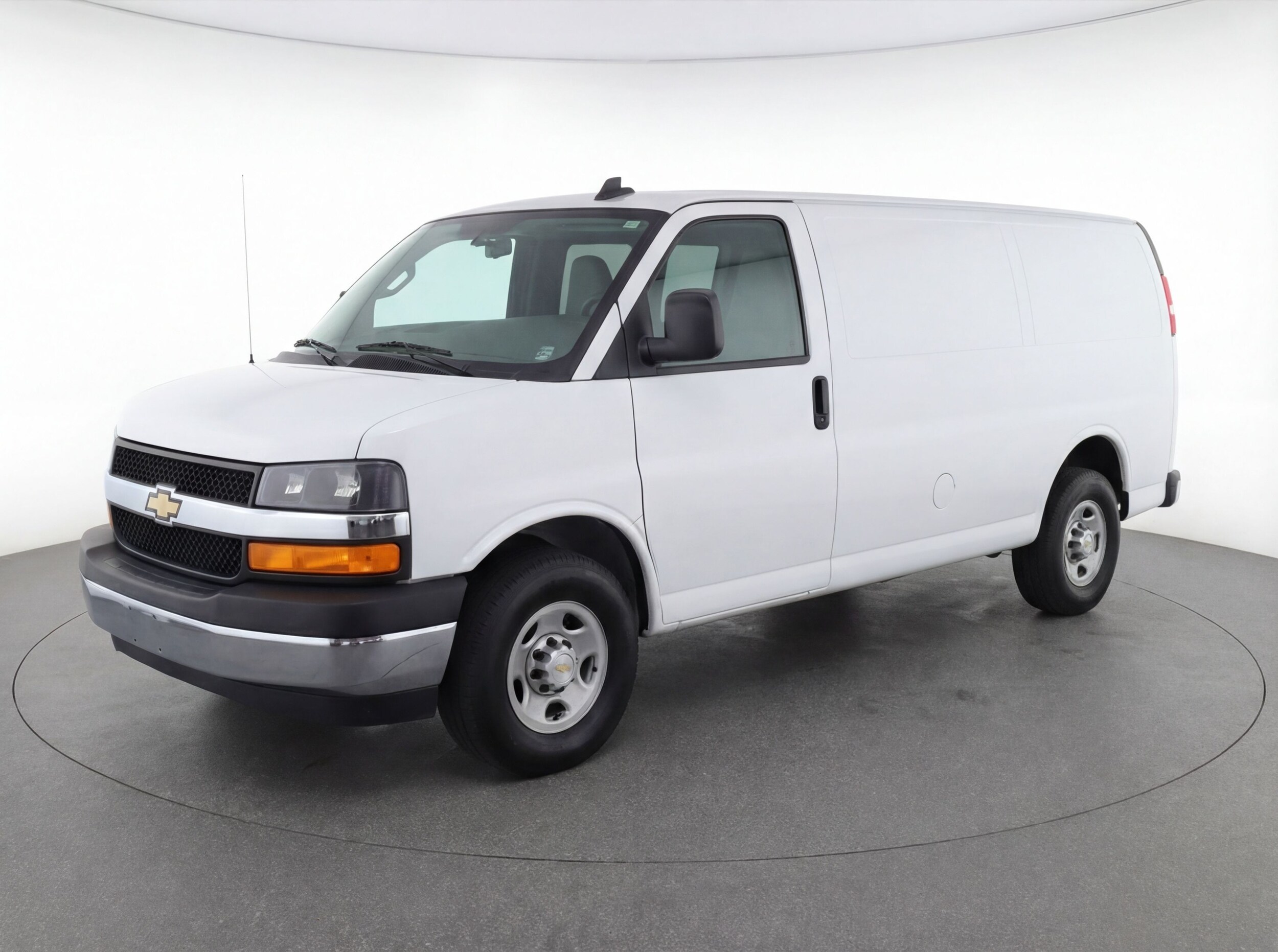 Thumbnail: 2025 Chevrolet Express - 3