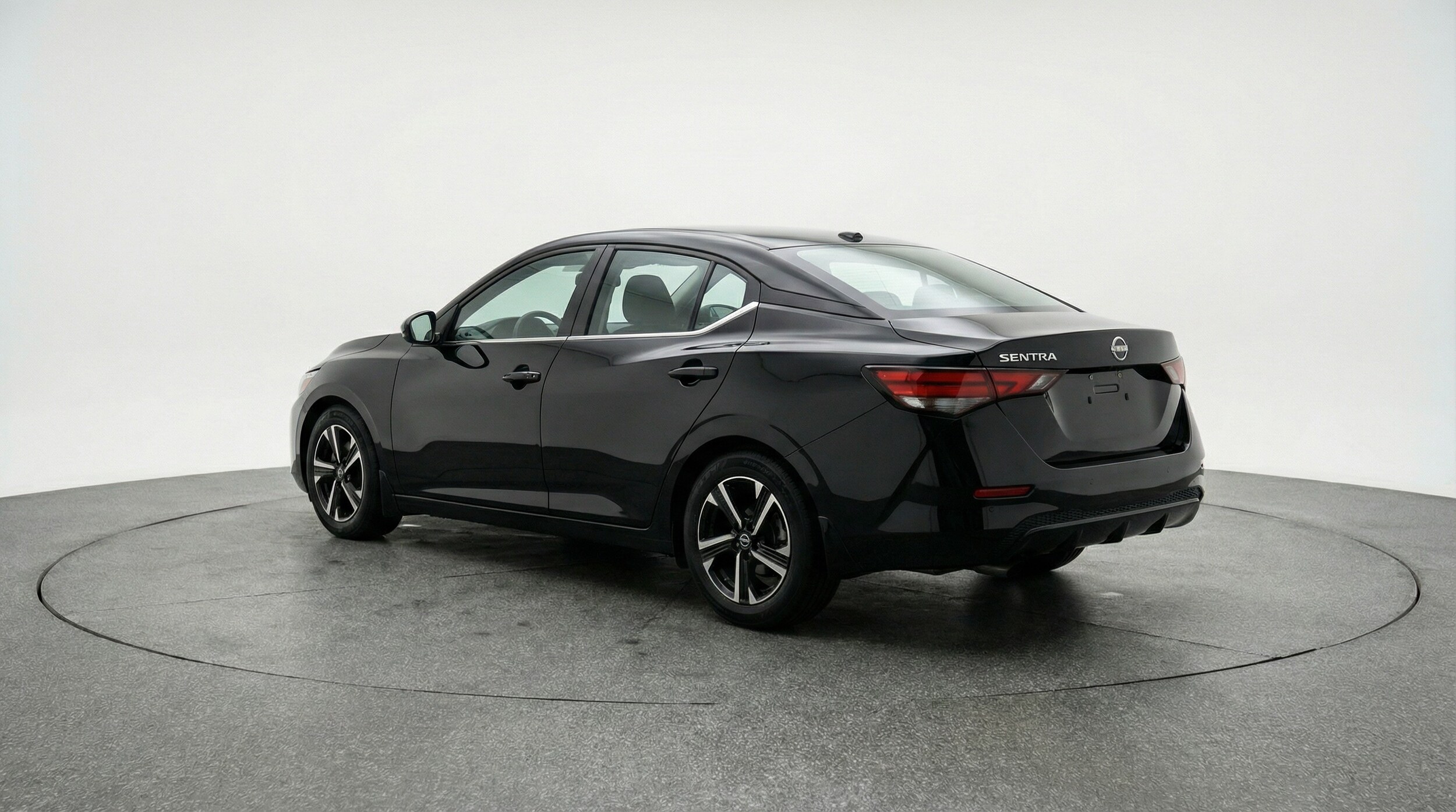 Thumbnail: 2025 Nissan Sentra - 5