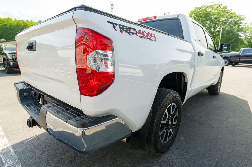 2019 Toyota Tundra SR5 - Photo 8