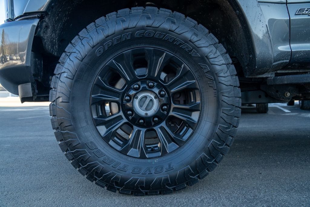 Used 2020 Ford F-350 Lariat Truck Crew Cab