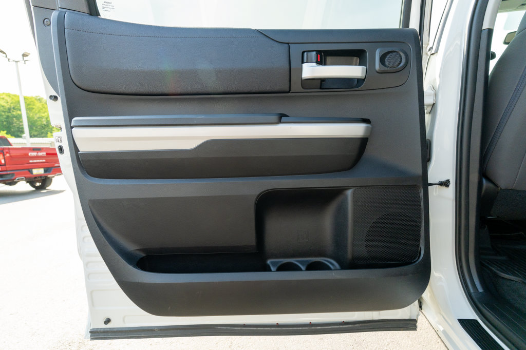 2019 Toyota Tundra SR5 - Photo 17