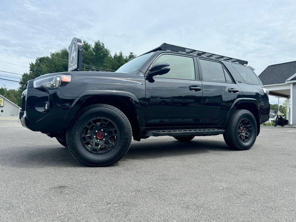 2023 Toyota 4Runner SR5 Premium's photo