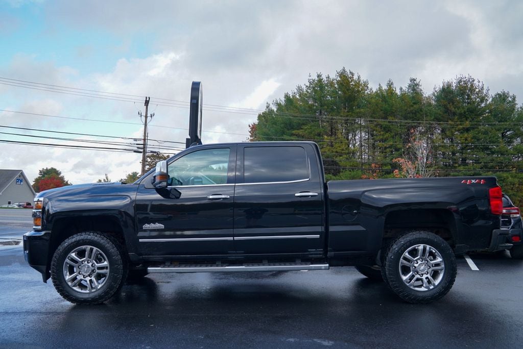 Used 2019 Chevrolet Silverado 2500HD High Country Truck Crew Cab