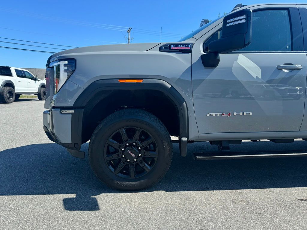 2024 Gmc Sierra 2500 HD AT4 photo 2