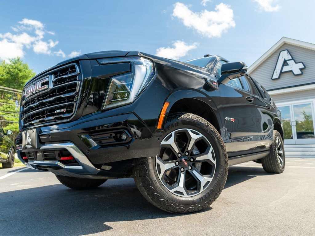 Used 2025 GMC Yukon AT4 SUV