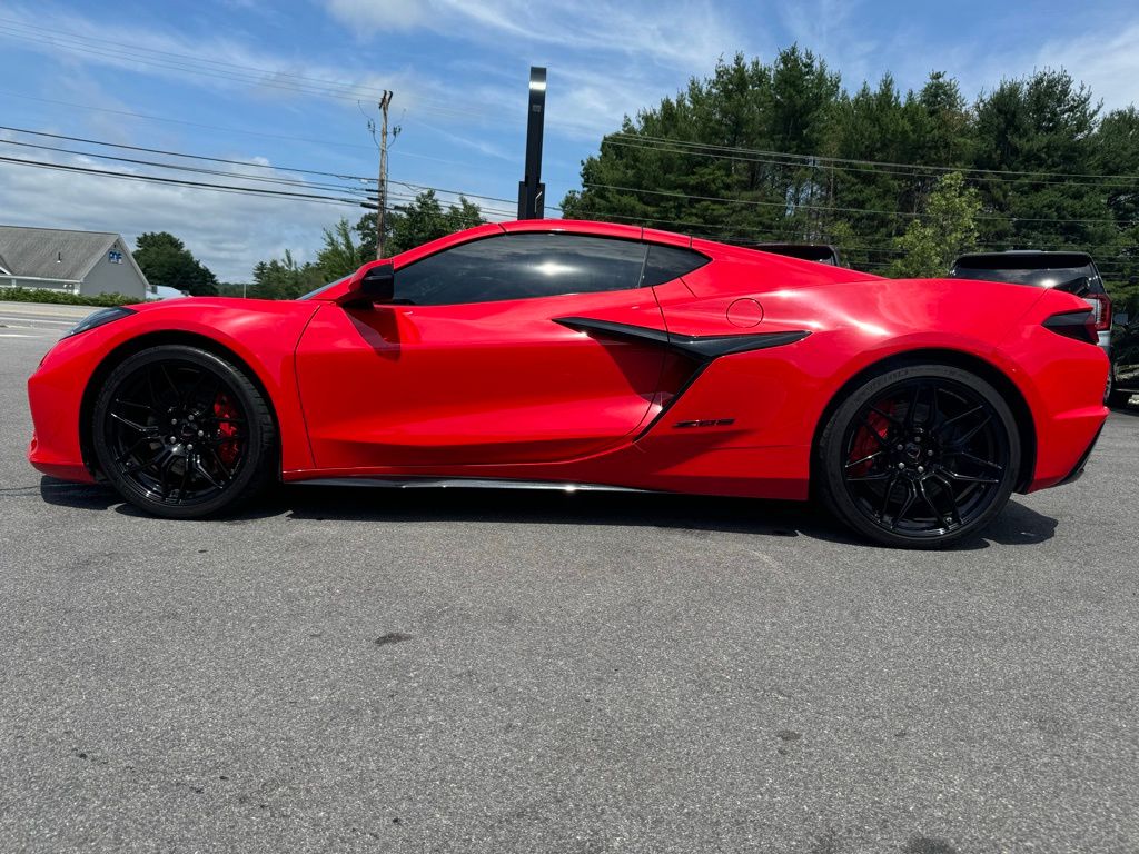 2023 Chevrolet Corvette Z06 1LZ photo 3