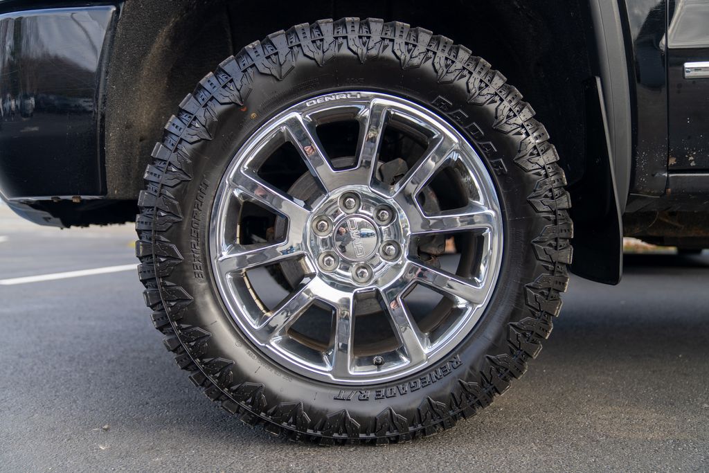 2017 Gmc Sierra 1500 Denali photo 2