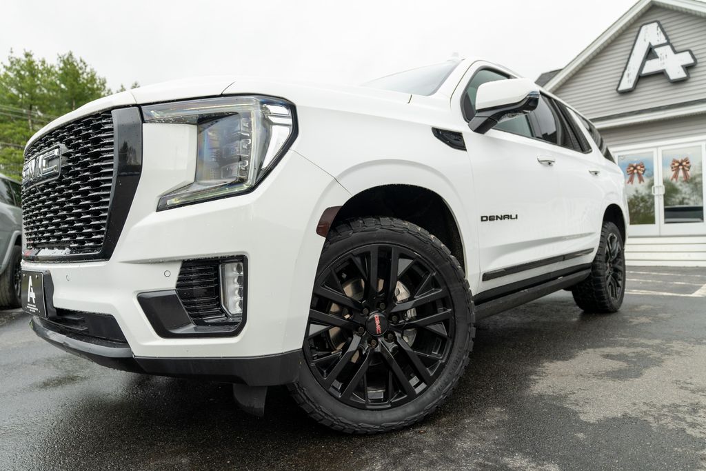 2021 GMC Yukon 4WD Denali's photo