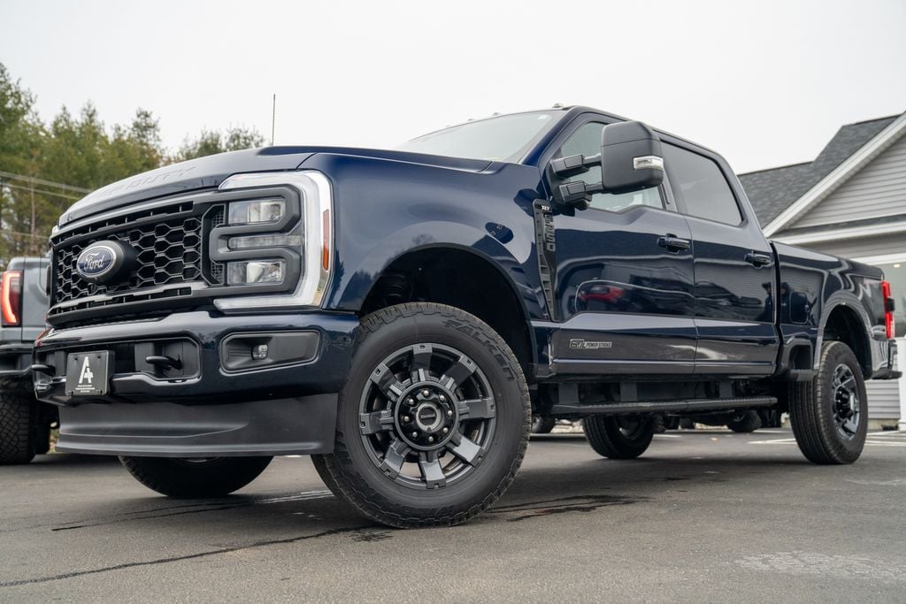 2024 Ford F-250 Super Duty XLT's photo