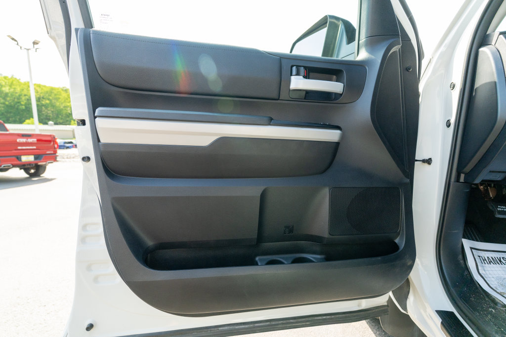 2019 Toyota Tundra SR5 - Photo 19
