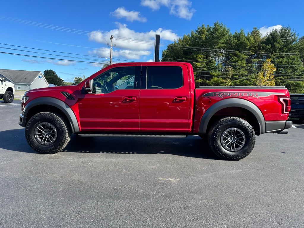 2020 Ford F-150 Raptor photo 2