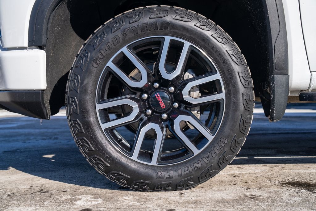 Used 2023 GMC Sierra 1500 AT4 Truck Crew Cab