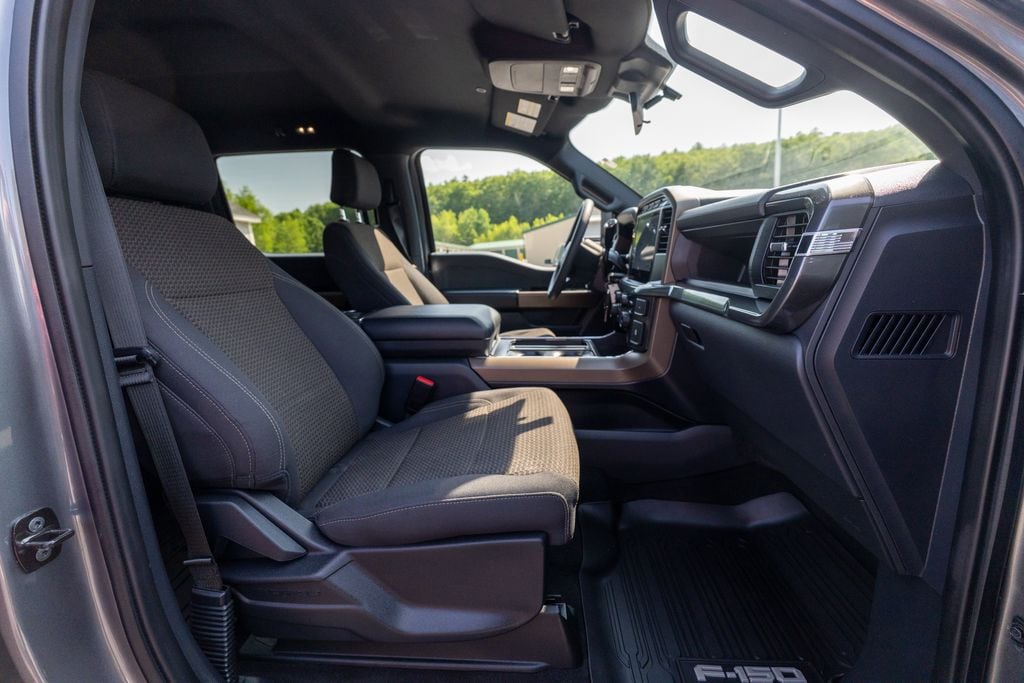 2024 Ford F-150 STX - Photo 11