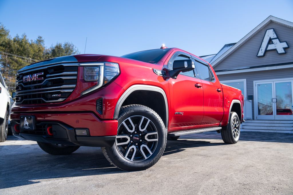 2022 GMC Sierra AT4 4WD Crew Cab Short Box's photo