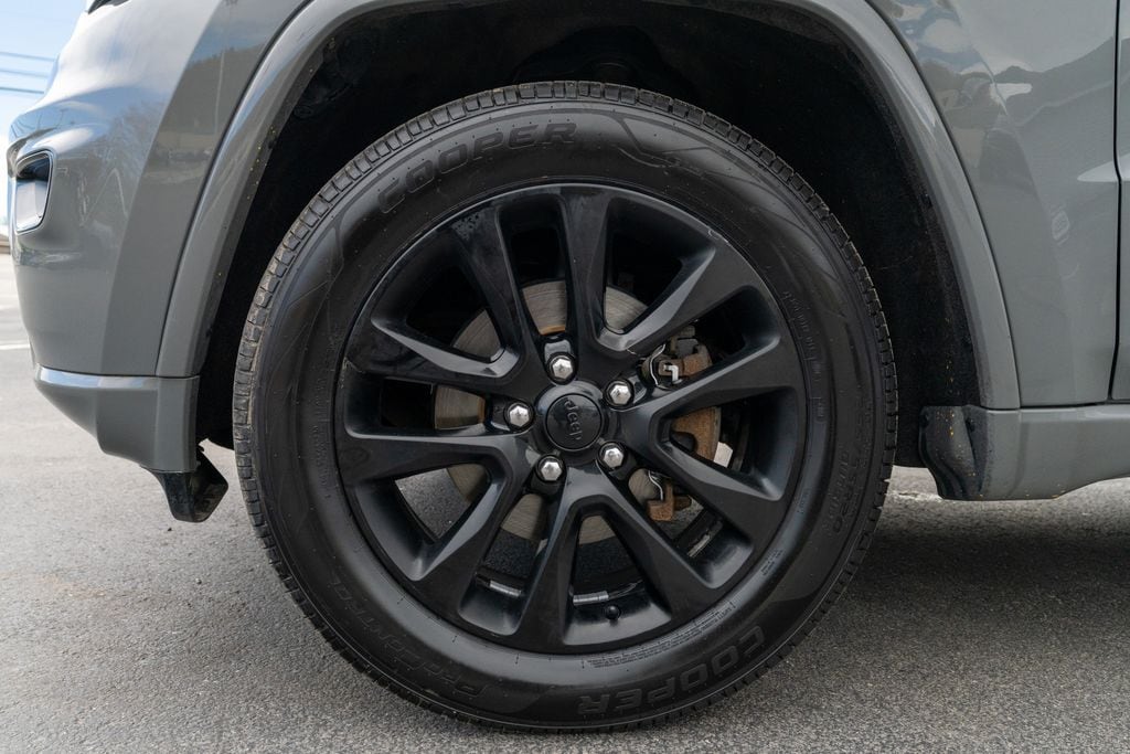Used 2019 Jeep Grand Cherokee Altitude SUV