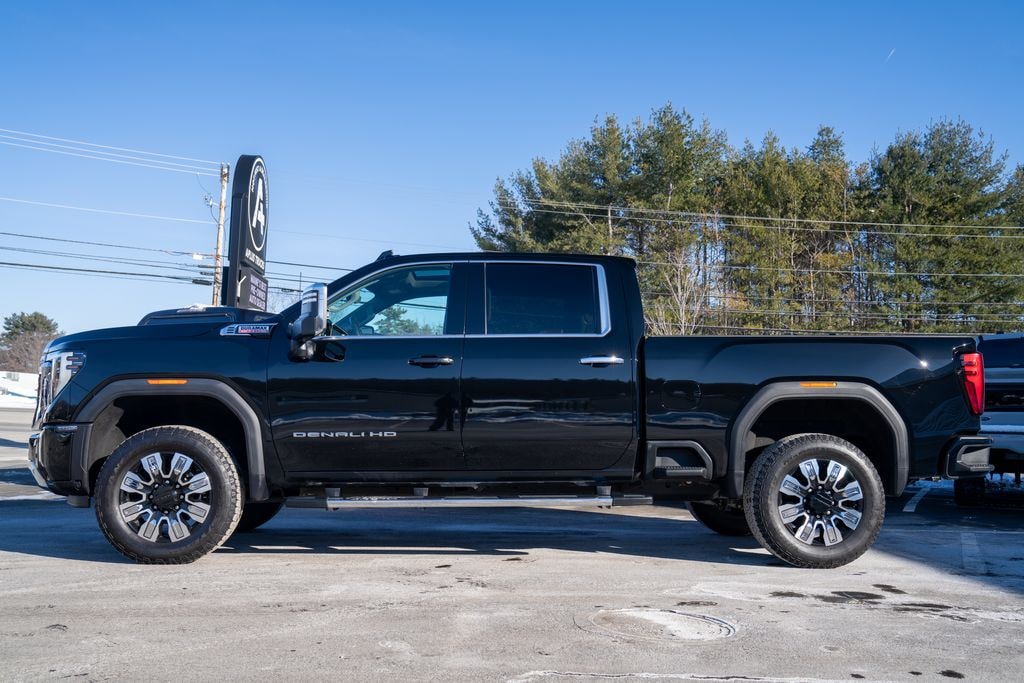 Used 2024 GMC Sierra 2500 HD Denali Truck Crew Cab