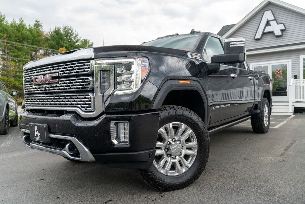 2022 GMC Sierra Denali 4WD Crew Cab Standard Box's photo