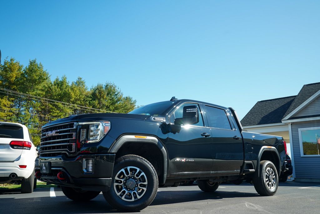 2023 GMC Sierra 2500HD AT4's photo