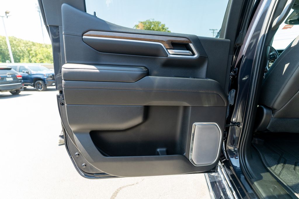 2022 Chevrolet Silverado 1500 High Country - Photo 19