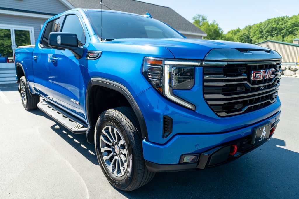 2023 GMC Sierra 1500 AT4 - Photo 9