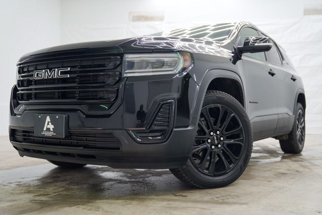 2023 GMC Acadia SLE's photo