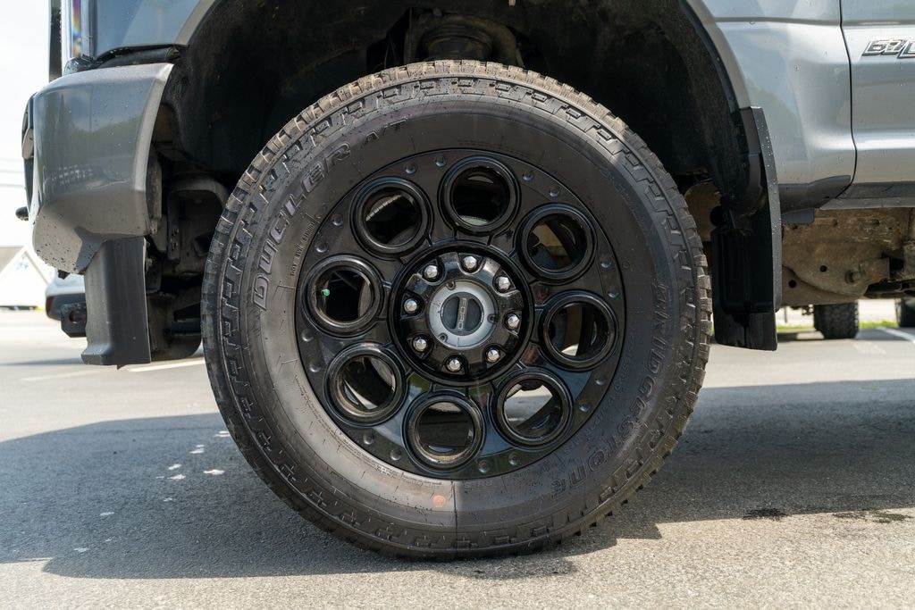 Used 2022 Ford F-350 Lariat Truck Crew Cab