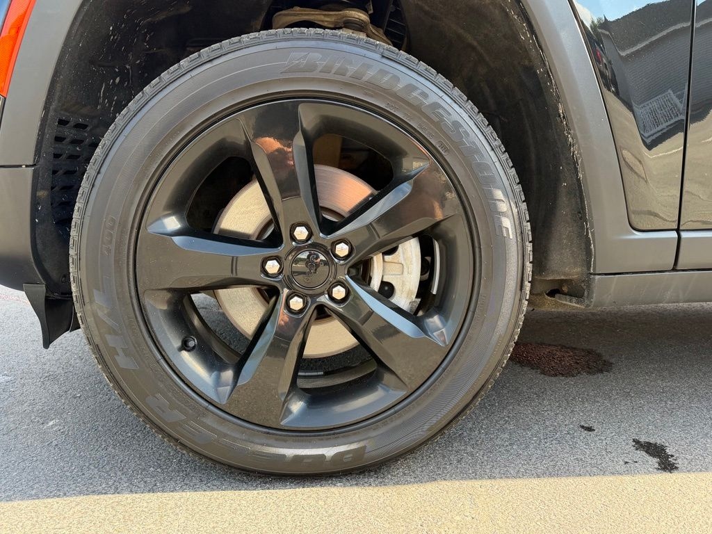Used 2023 Jeep Grand Cherokee Altitude SUV