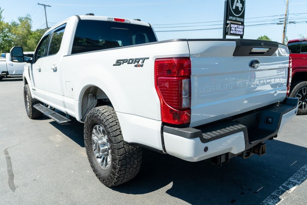 Used 2022 Ford F-350 Lariat Truck Crew Cab