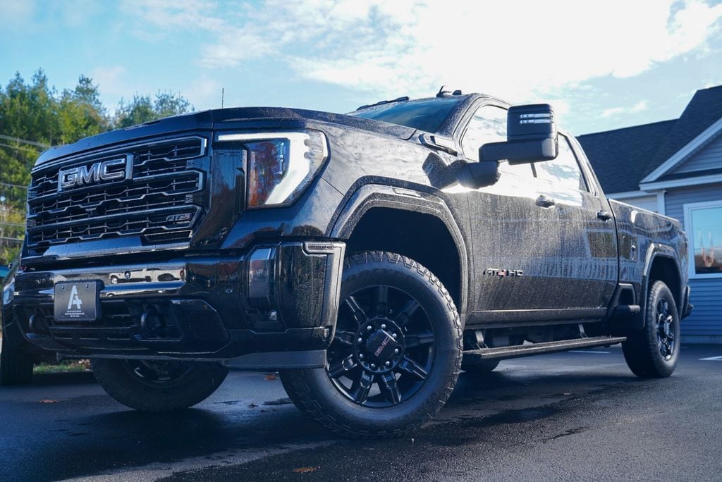 2024 GMC Sierra 2500HD AT4's photo