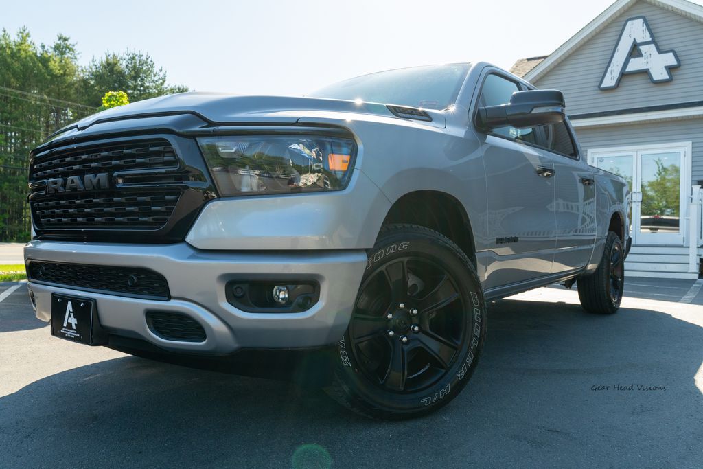 2023 RAM 1500 Big Horn/Lone Star 4x4 Crew Cab 5'7's photo