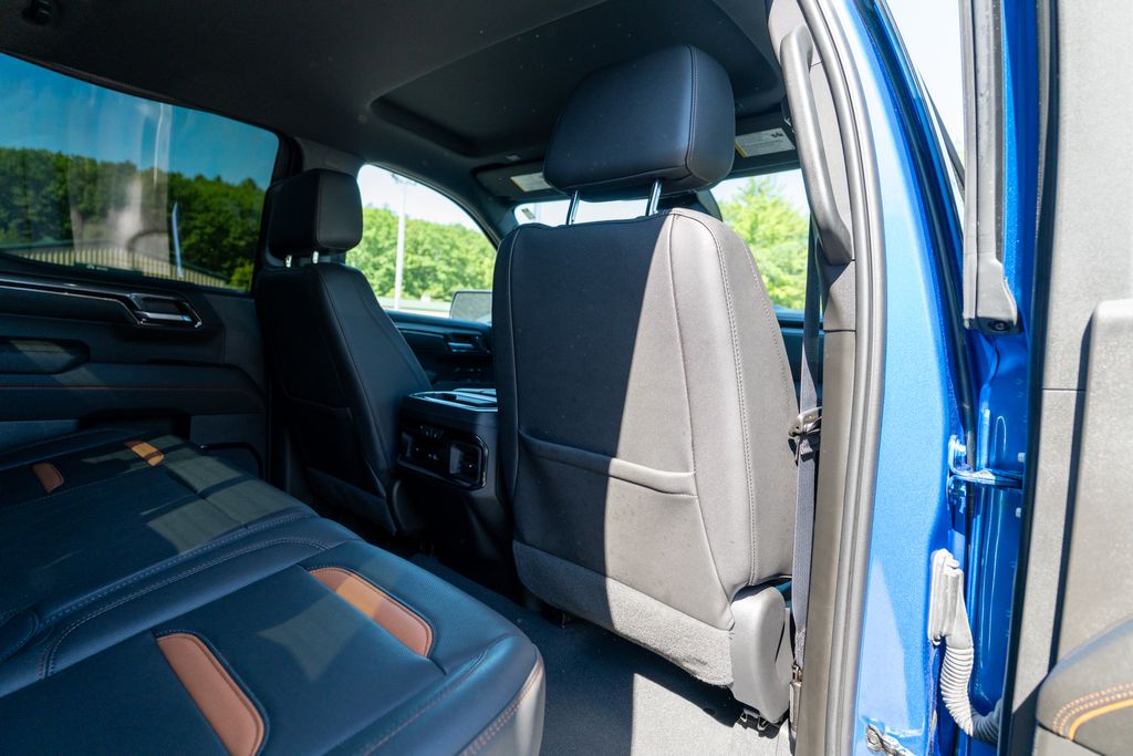 2023 GMC Sierra 1500 AT4 - Photo 16