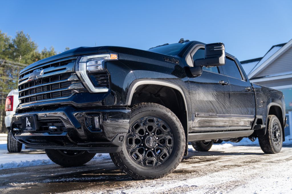 2024 Chevrolet Silverado 3500HD High Country's photo