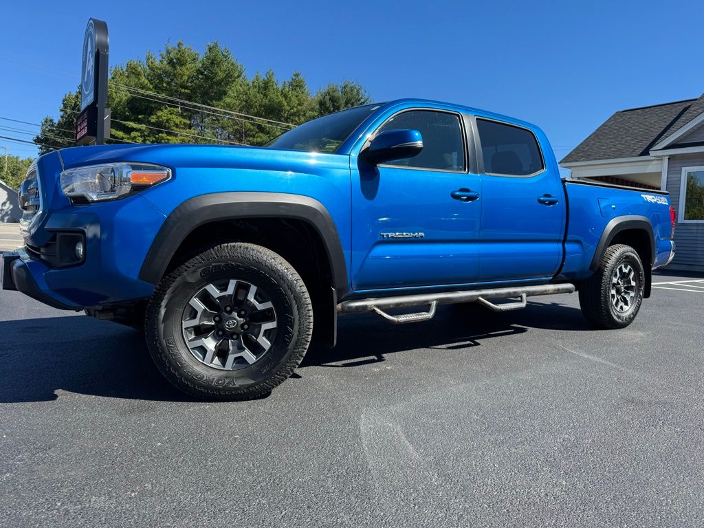 2017 Toyota Tacoma TRD Off Road's photo