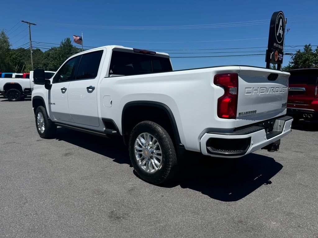 2023 Chevrolet Silverado 2500HD High Country photo 4