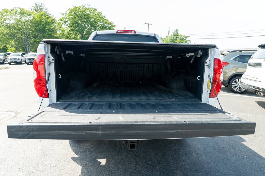 2019 Toyota Tundra SR5 - Photo 7