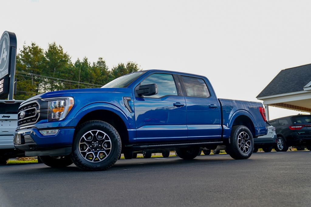 2023 Ford F-150 XLT's photo