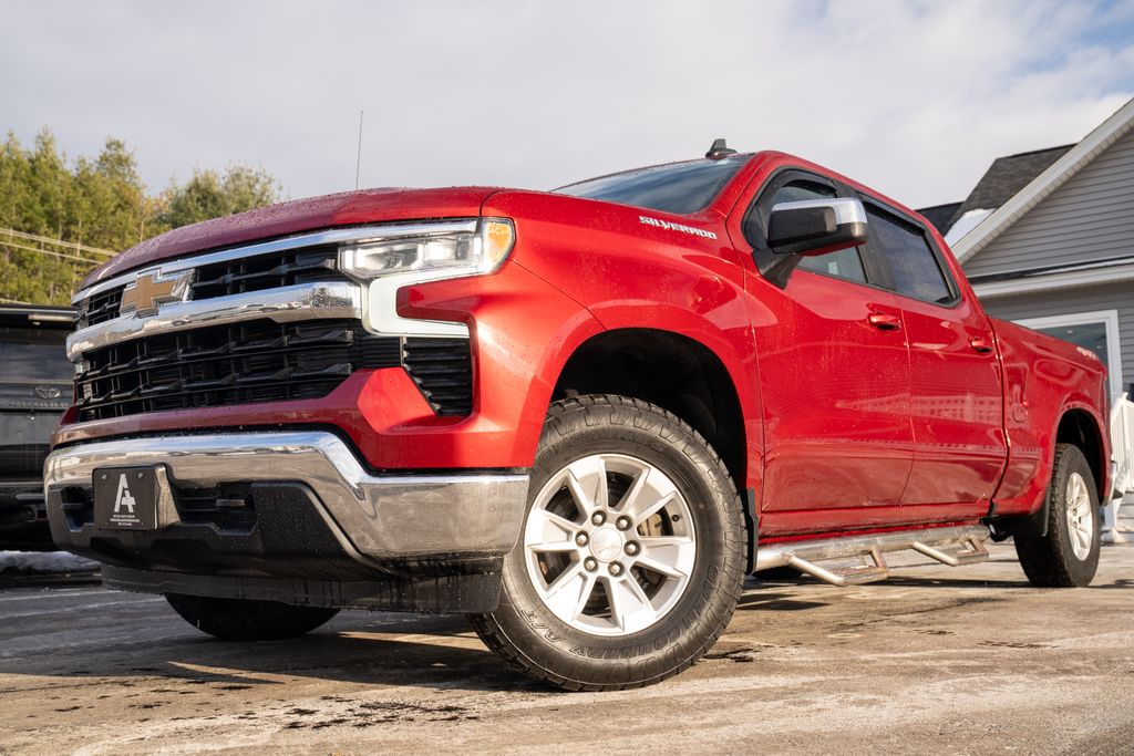 2023 Chevrolet Silverado 1500 LT's photo