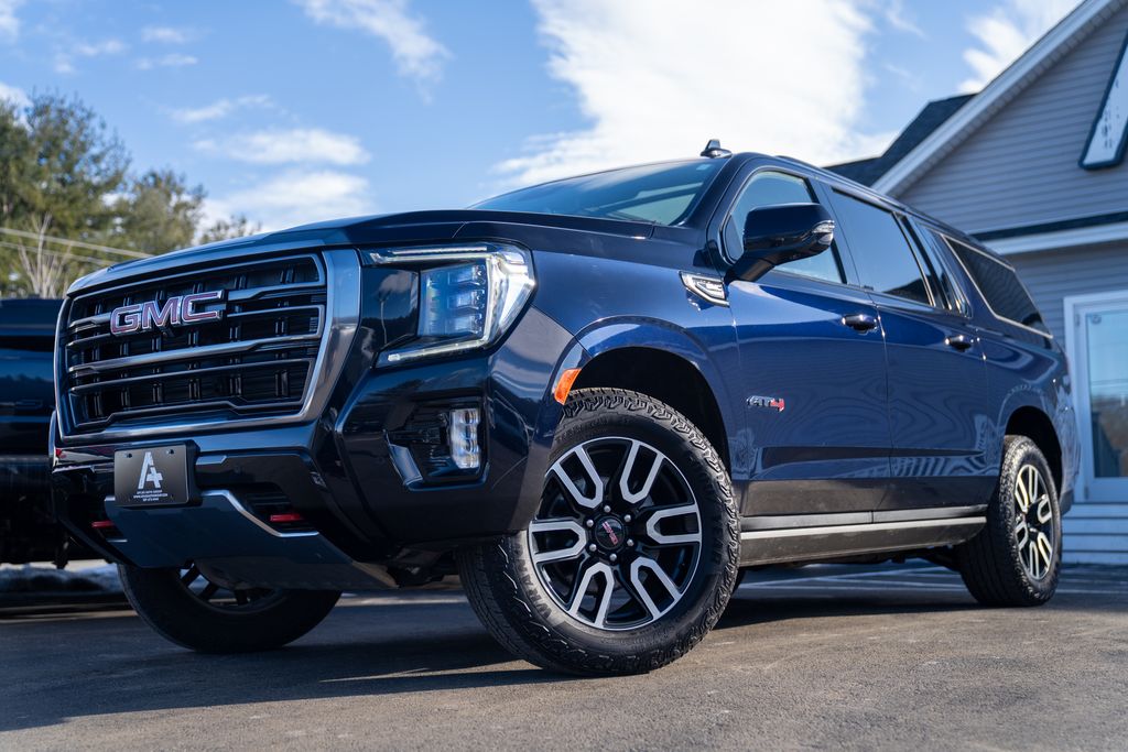 2024 GMC Yukon AT4's photo