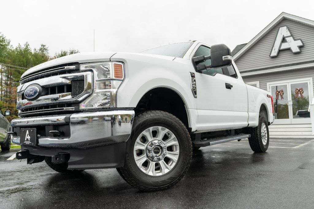2020 Ford F-250 XL 4x4 SuperCab 8' Box's photo