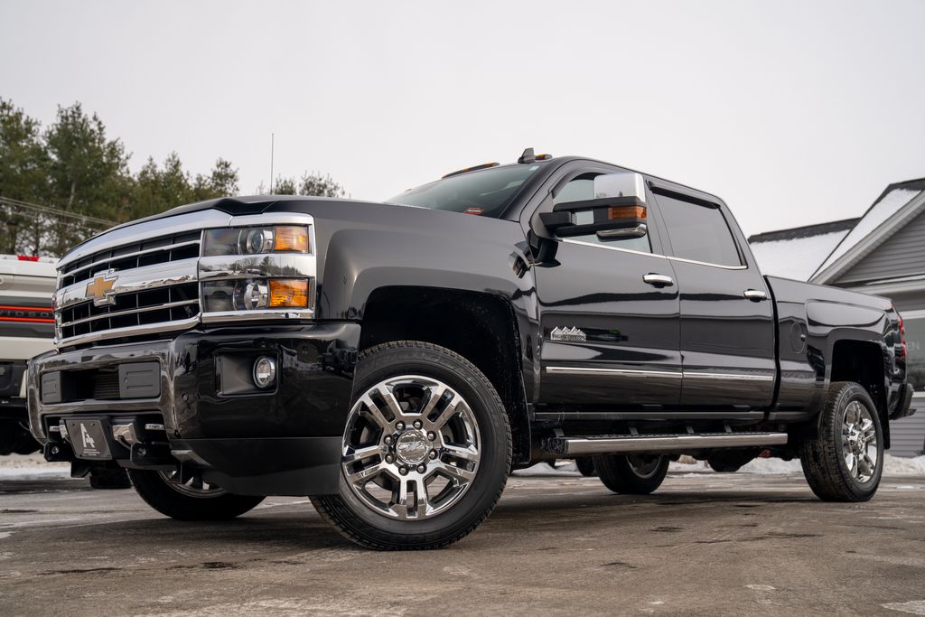2019 Chevrolet Silverado 2500HD High Country's photo