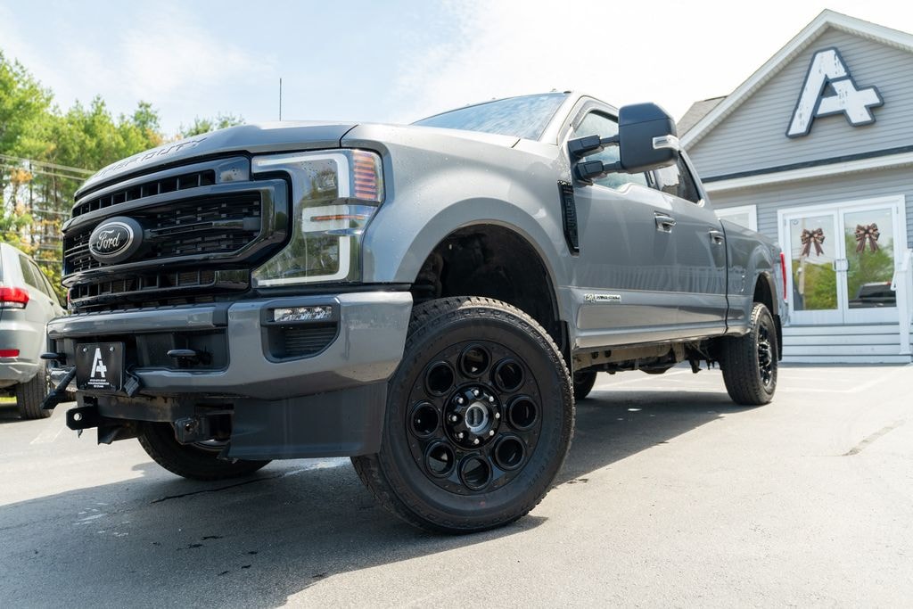 Used 2022 Ford F-350 Lariat Truck Crew Cab