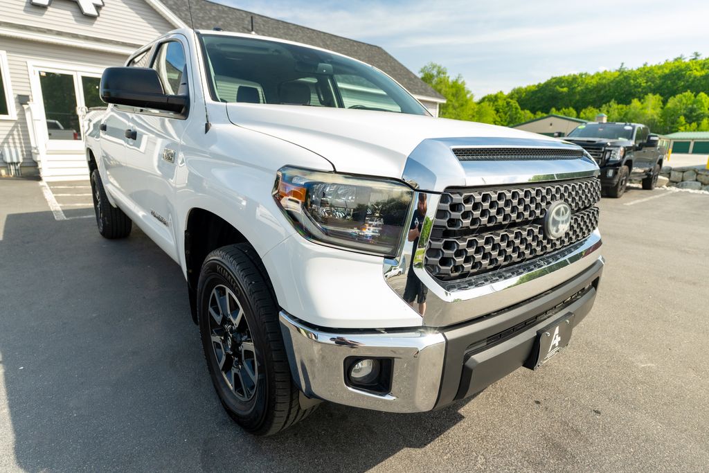 2019 Toyota Tundra SR5 - Photo 9