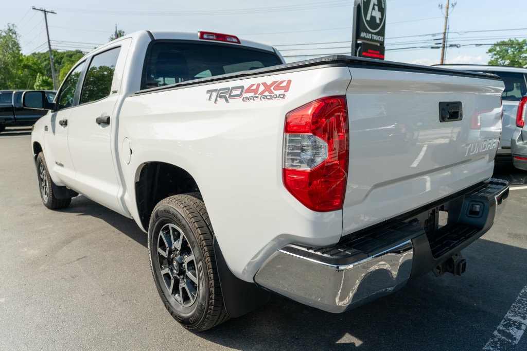 2019 Toyota Tundra SR5 - Photo 4