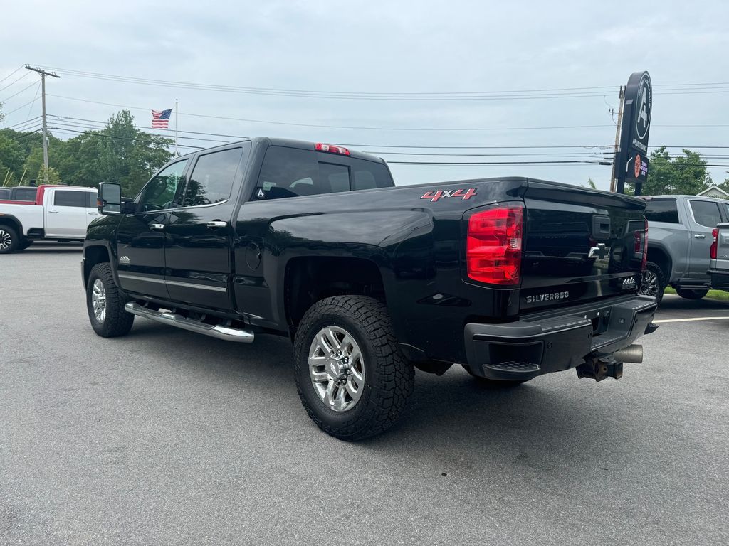 2019 Chevrolet Silverado 3500HD High Country photo 4