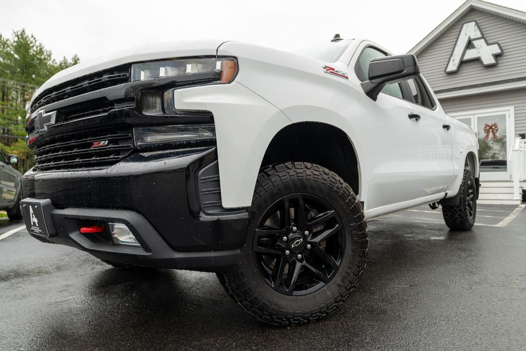 2019 Chevrolet Silverado 1500 LT Trail Boss 4X4 Crew Cab Short Box's photo